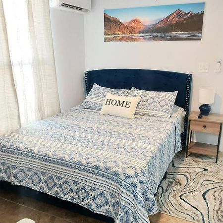 The Torres' Loft West Tampa Midtown Raymond James Stadium エクステリア 写真