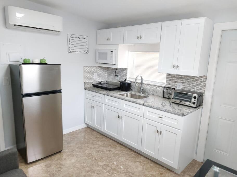 The Torres' Loft West Tampa Midtown Raymond James Stadium エクステリア 写真
