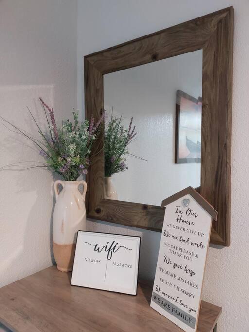 The Torres' Loft West Tampa Midtown Raymond James Stadium エクステリア 写真